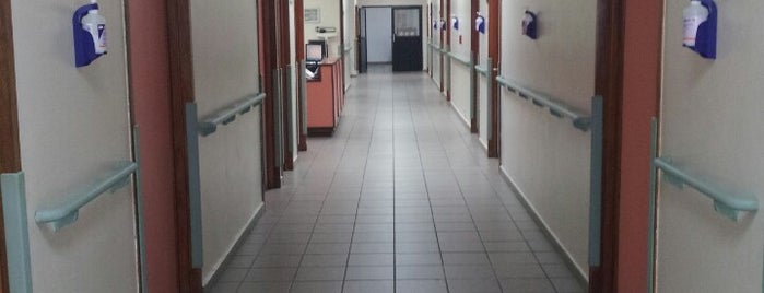 Hospital General de la Plaza de la Salud is one of Locais curtidos por Velebit.