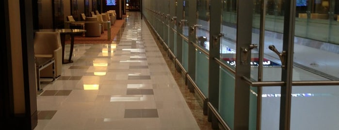 Emirates First Class Lounge is one of Pouria : понравившиеся места.