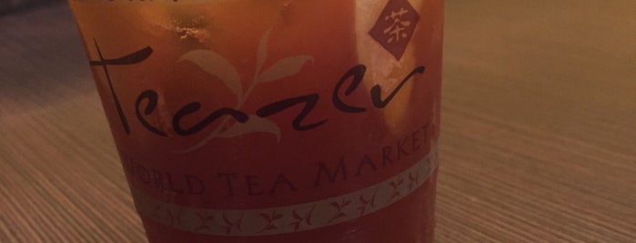 Teazer World Tea Market is one of Fresno/Clovis Area.