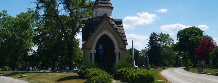 Green Lawn Cemetery is one of fun Ohio.