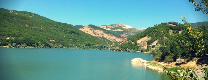 Zinav Gölü is one of Orte, die Franco gefallen.