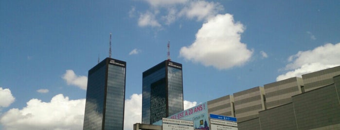 Porte de Bagnolet is one of Crhisさんのお気に入りスポット.