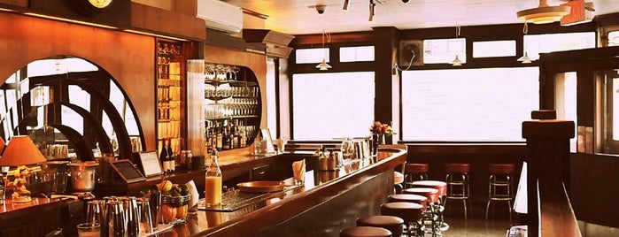 The Long Island Bar is one of Art Deco Haunts.