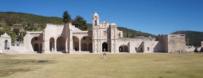 San Pedro y San Pablo Teposcolula is one of Tempat yang Disukai Leo.