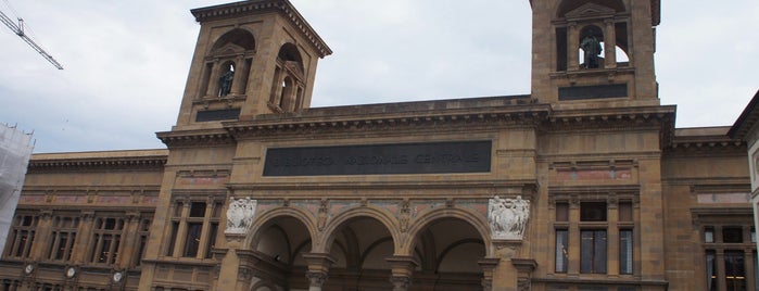 Biblioteca Nazionale Centrale di Firenze is one of Lugares favoritos de Leo.