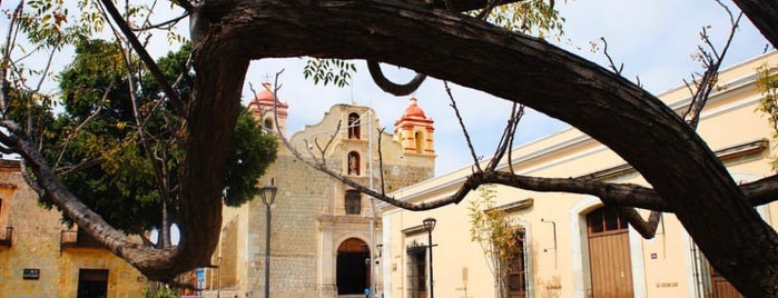 Iglesia de la Preciosa Sangre de Cristo is one of Orte, die Leo gefallen.