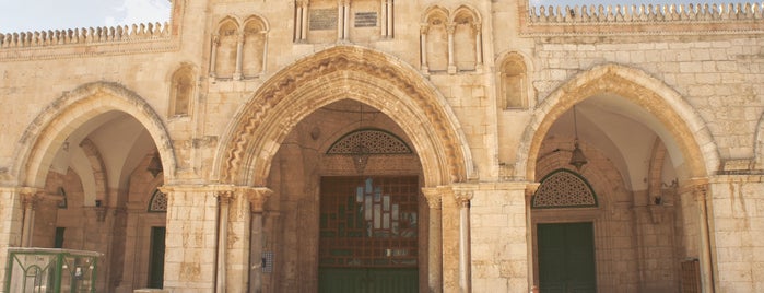al-Aqsa Mosque is one of Tempat yang Disukai Leo.