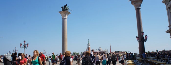 Saint Mark's Square is one of Leo’s Liked Places.