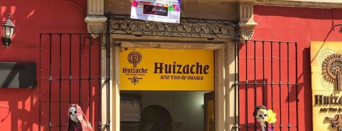 El Huizache Arte Vivo de Oaxaca is one of สถานที่ที่ Leo ถูกใจ.