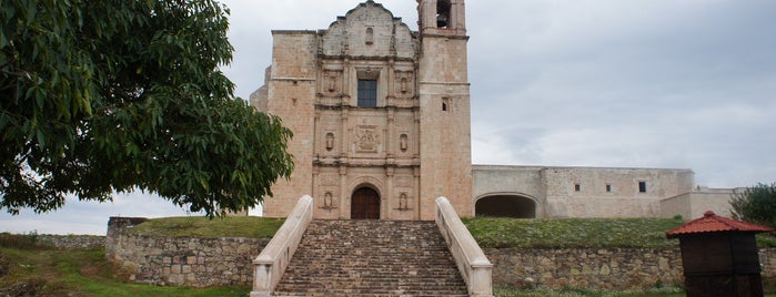 Ex-Convento Sto. Domingo Yanhuitlán is one of Tempat yang Disukai Leo.