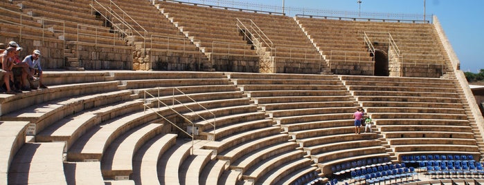 Caesarea Amphitheater is one of Locais curtidos por Leo.