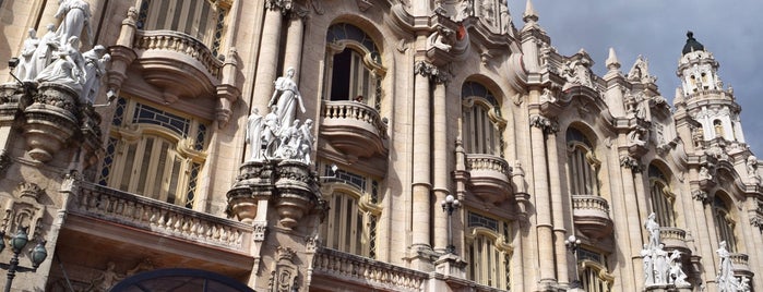 Gran Teatro de la Habana is one of Locais curtidos por Leo.