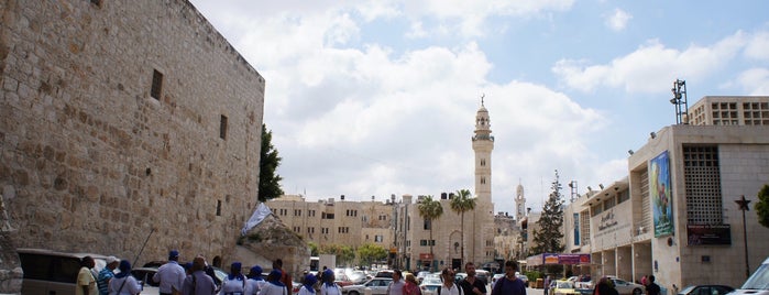 Manger Square is one of Locais curtidos por Leo.