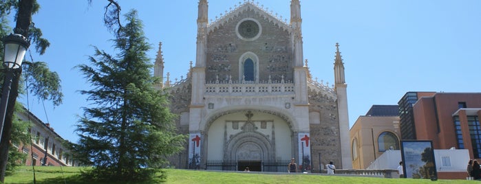 Parroquia de San Jerónimo el Real is one of Leo'nun Beğendiği Mekanlar.