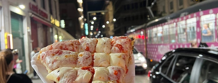 Spontini is one of Canıms.
