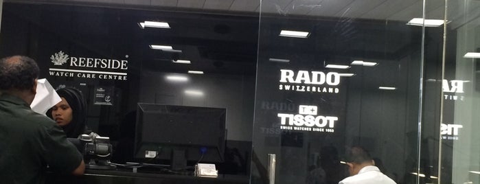 Reefside Electronic Service Centre is one of NomadDiplomat : понравившиеся места.