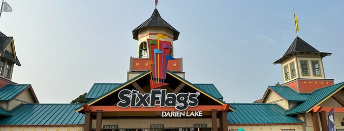Six Flags Darien Lake is one of Amusement Parks.