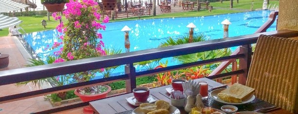 Sunny Beach Resort and Spa is one of Stiina'nın Beğendiği Mekanlar.