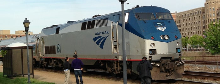 Alexandria Station - Amtrak/VRE (ALX) is one of Amtrak's Cardinal.