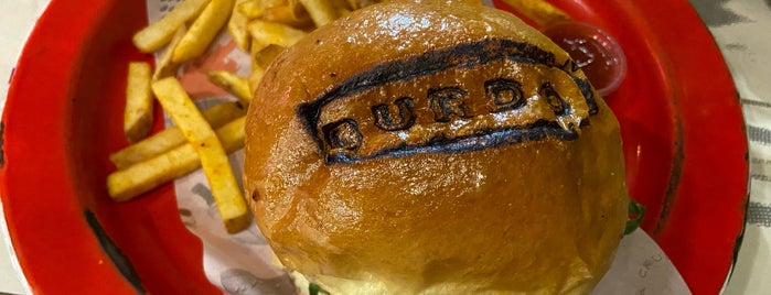 Burdo Tragos y Comida is one of Burgers.