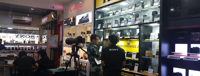 Camera Store