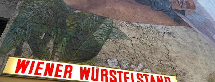 Wiener Würstelstand is one of สถานที่ที่ Stefan ถูกใจ.