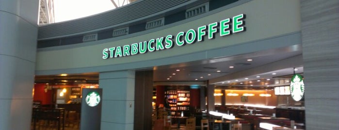Starbucks is one of Shank 님이 좋아한 장소.