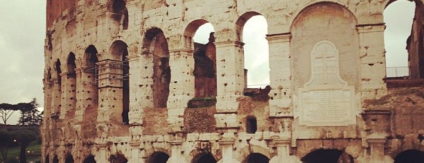 Colosseum is one of Roma.