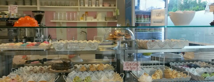 Sweet Sofia Cake Design & Bakery is one of Posti dove devo andare.