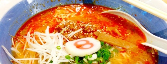 Hachiban Ramen is one of Yodphaさんのお気に入りスポット.