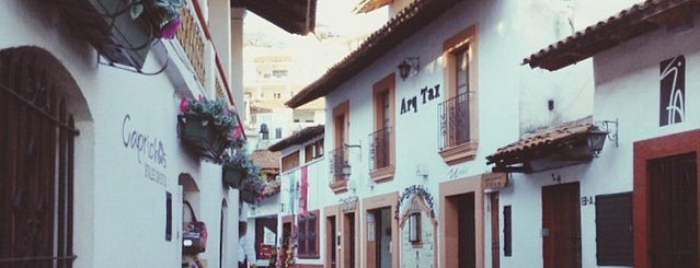 Casa Frida. is one of Taxco.