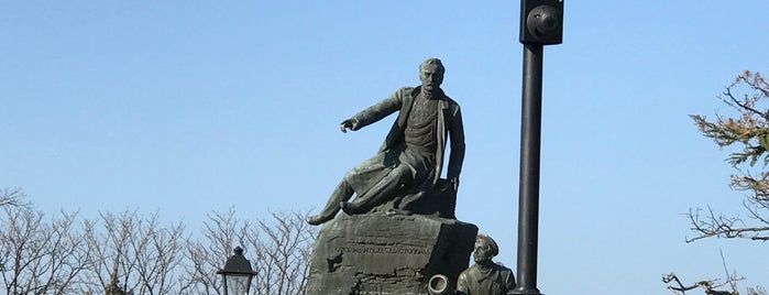 Памятник Корнилову is one of mayorships.