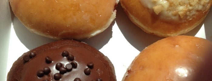 Krispy Kreme Doughnuts is one of New trip - Alimentação.