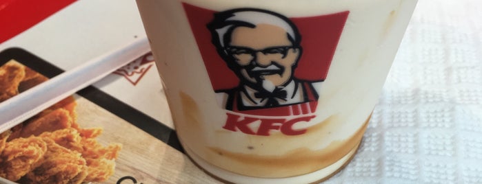 KFC is one of Lieux qui ont plu à S..