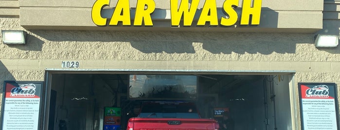 Tiger Express Car Wash is one of Doug'un Beğendiği Mekanlar.