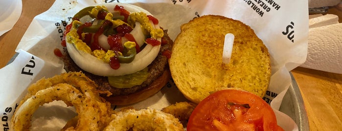 Fuddruckers is one of Go! magazine taste test: upscale burger chains.