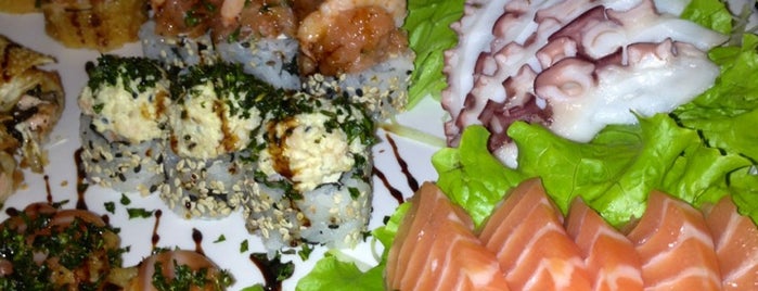 Hanbai Sushi Bar is one of Rodrigoさんの保存済みスポット.