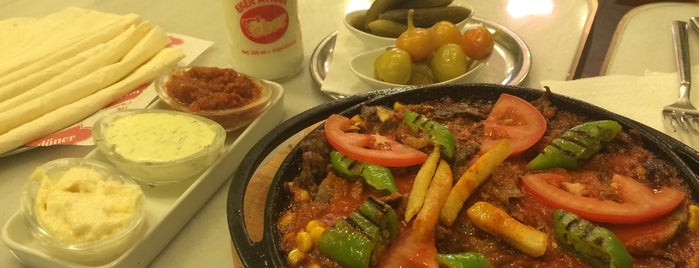 Kırım Döner is one of Akşam Yemeği.