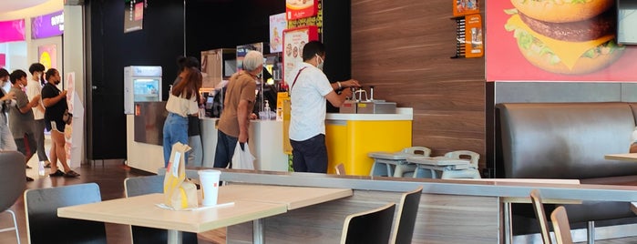 McDonald's is one of Supreme Complex Samsen.