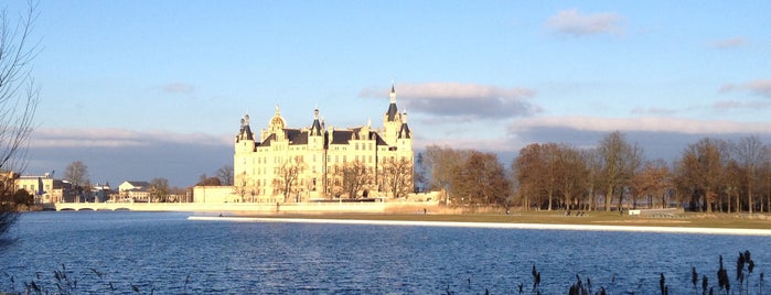 Schwerin is one of MeckPom.