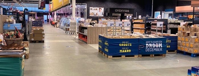 Makro is one of Guide to Dordrecht's best spots.