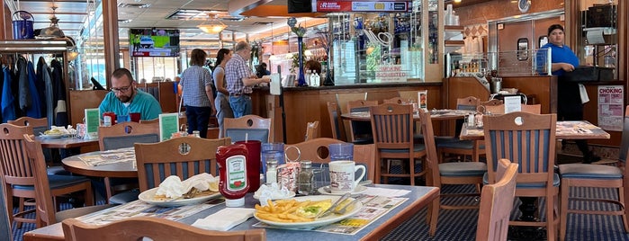 The Millennium Diner is one of Locais curtidos por Anthony.