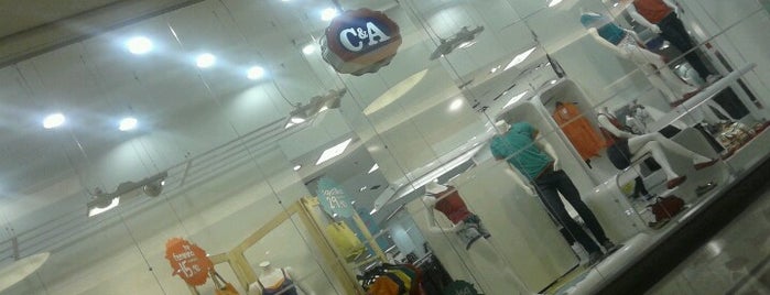 C&A is one of Lugares favoritos de Taiani.