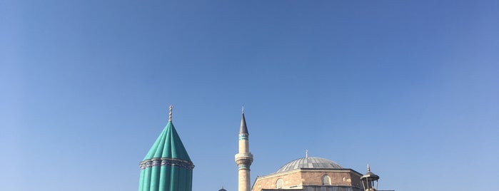 Mevlana Meydanı is one of Orte, die SmS gefallen.
