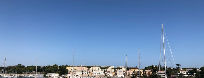 Porto di Brindisi is one of Orte, die SmS gefallen.