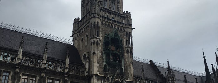 Marienplatz is one of Posti che sono piaciuti a SmS.