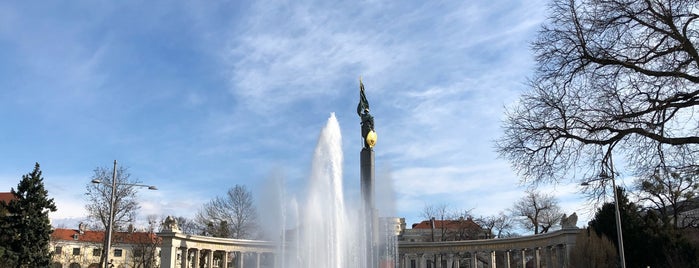 Hochstrahlbrunnen is one of สถานที่ที่ SmS ถูกใจ.