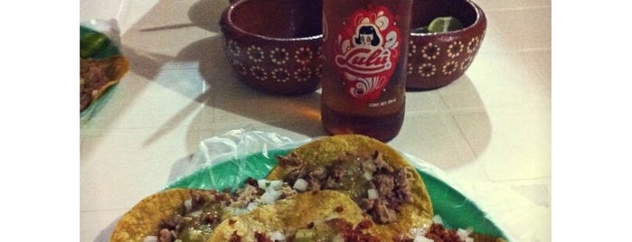El Taco Azteca is one of สถานที่ที่บันทึกไว้ของ Foodie.