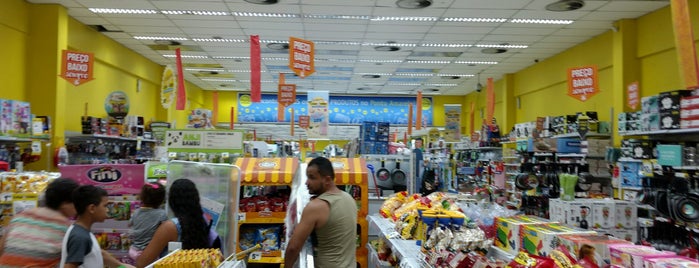 Casa & Video is one of Supermercados bh.