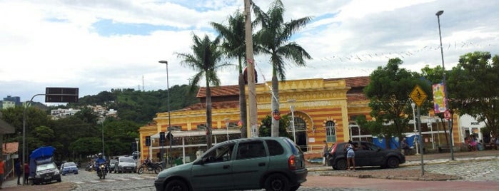 Mercado Municipal is one of Tempat yang Disukai Su.